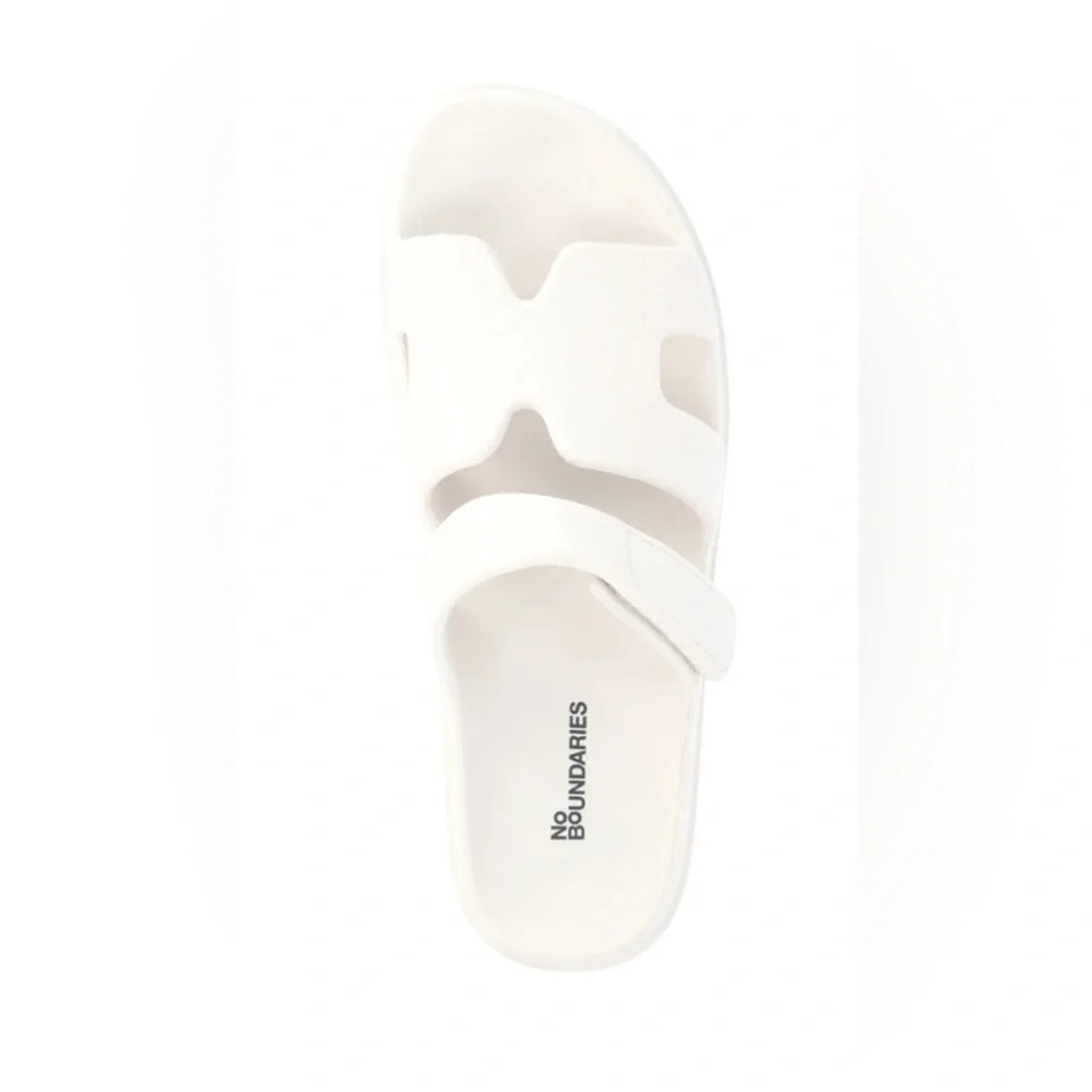 No Boundaries White Adjustable Geo Slide Sandals. New with tags. Women's size 8